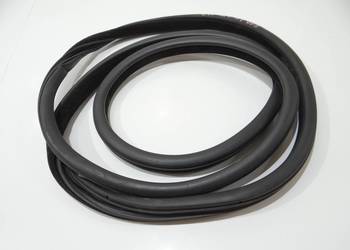 USZCZELKA DRZWI LEWY TYŁ BMW F10 7182288