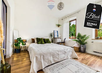 Klimatyczne duże mieszkanie z ogródkiem i garażem