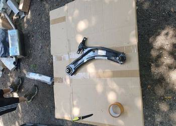 Wahacz prawy przedni przód Nissan Qashqai I 54500-BB00A