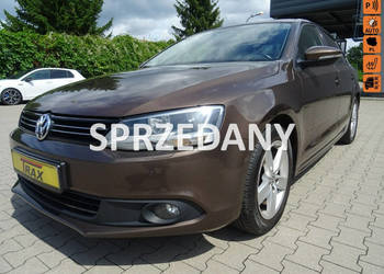 Volkswagen Jetta Volkswagen Golf z bagażnikiem typu sedan, czyli Jetta. A6…
