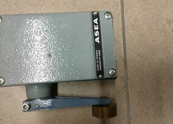 Wyłącznik krańcowy Asea AGGL 11F