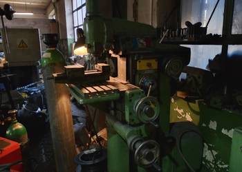 Frezarka narzędziowa