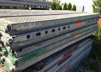 Rusztowanie elewacyjne używane 9,21x8,2 m Podest stalowy 3,07 m