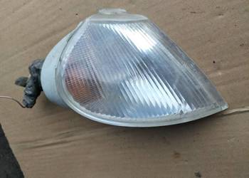 KIERUNKOWSKAZ  PRAWY LAGUNA 1 6R015038