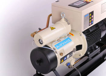 Kompresor sprężarka łopatkowa 4 kW 680 litrów