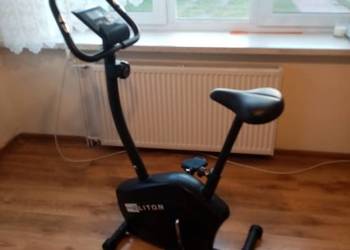Rower stacjonarny.