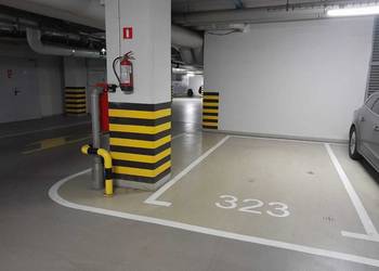 Miejsce w garażu (18 m2) Okolice Powstańców Śląskich SKY TOWER (Wrocław)