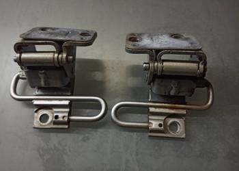VW EOS ZAWIAS DRZWI LEWY PRZÓD 1Q0831411A Prawy 1Q0831412A