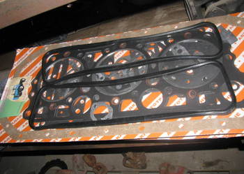 Kirowiec K-700 kpl uszczelek