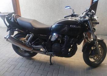 Suzuki GSX 750 Inazuma