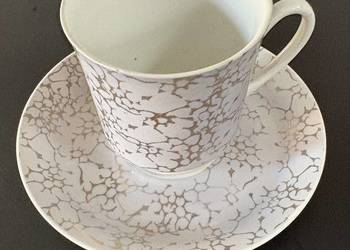 Kultowa Porcelana PRL – Filiżanka ze spodkiem „Srebrny Marmurek”