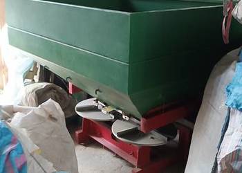 Rozsiewacz nawozu Agro-Max