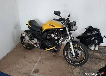 Yamaha FZS Fazer 2002 uszkodzona