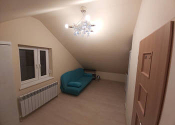 Wynajmę pokoje poddasze dom jednorodzinny parking garaż