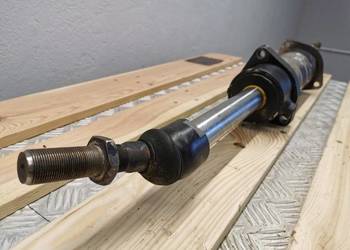JLG 307 {Cylinder hydrauliczny wspomagania}