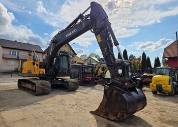 Koparka gąsienicowa Volvo EC 220E, 2015 rok