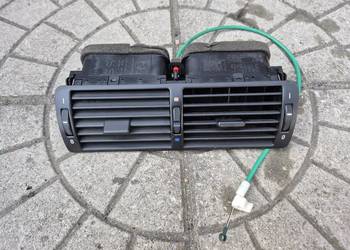 BMW E39 kratka środkowa nawiewu