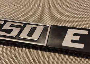 Fiat 126p 650 MALUCH NOWY ZNACZEK KLAPY TYŁ BAMBINO 650E