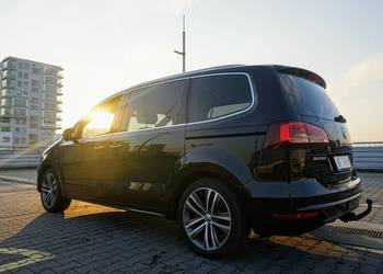 2.0 TDI Highline Bezwypadkowy Niski przebieg 2 właścicieli 7 miejsc DSG