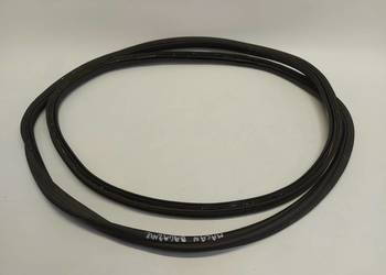 PORSCHE MACAN S 95B Uszczelka klapy bagażnika