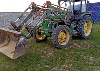 Sprzedam John Deere 2450 4x4 z ładowaczem czołowym (TUR)