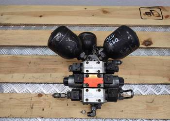 Blok hydrauliczny JLG 660 (RPE3-063Y1101200E1)