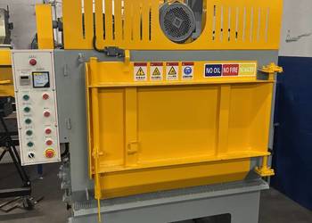 Śrutownica automatyczna (piaskarka automatyczna)