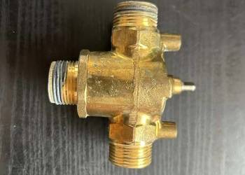 ZAWÓR 3-DROGOWY Kotła Ferroli  BLUEHELIX 25K50