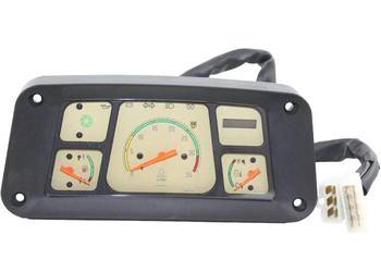 Zegary, deska rozdzielcza, wskaźniki VST MT180 / MT224