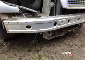 Mercedes W210 belka przod