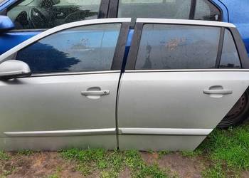 drzwi lewe przód tył astra h kombi z157 kompletne drzwi lewe przód tył astra h kombi z157 kompletne