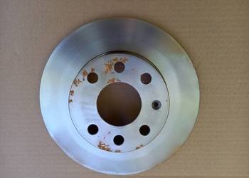 569020/9195981 Tarcze ham. przód Opel Corsa