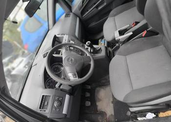 Opel Zafira B Na Części nie sprzedajemy Aut w Całości tylko Części