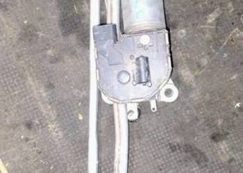 Silniczek plus mechanizm wycieraczek przód Audi Q5 8R