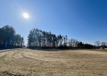 Sprzedam działkę budowlaną – 4669 m², spokojna i zielona okolica