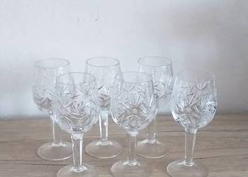 Kryształowe kieliszki prl