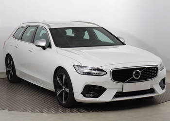 Volvo V90 D4