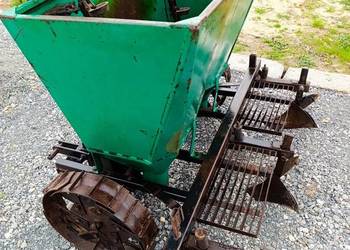 Sadzarka do ziemniaków dwurzędowa kubełkowa Polska