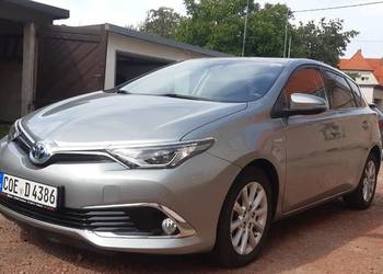 Toyota Auris Toyota Auris 1.8 VVT-i Hybrid Executive światła full LED