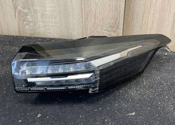 Peugeot 308 lampa prawy tył 22-