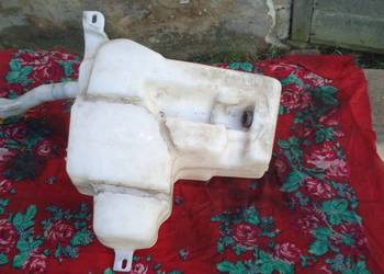 Zbiornik płynu spryskiwaczy Vectra B Lift.