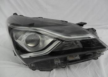 REFLEKTOR PRZÓD STRONA PRAWA TOYOTA YARIS