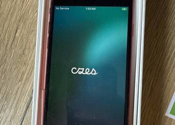 IPhone SE 2020 product red