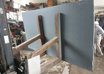 Parapety z granitu i marmuru