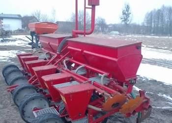 Siewnik do kukurydzy 6 rzędowy