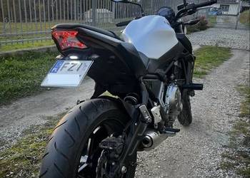 Kawasaki Z650 naked, niski przebieg 4592 km biały