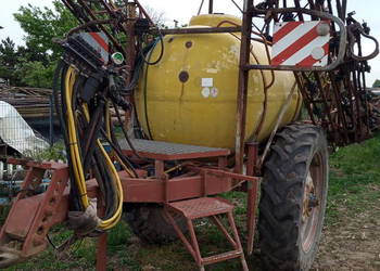 opryskiwacz pilmet 2000l 18m