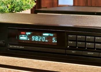 Tuner ONKYO T- 4630 Sprawdzony, sprawny. Stan bardzo dobry.