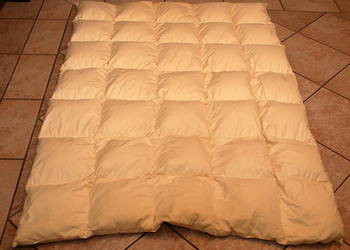 KOŁDRA puchowa syberyjska pierzyna 195x125 zimowa jak nowa