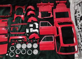 Sprzedam części modelu Fiat 126p Hachette 1:6